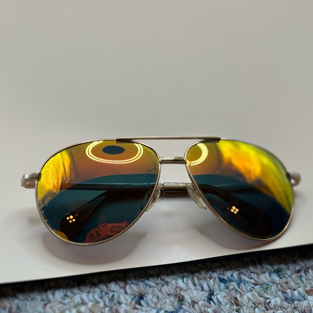 Stylish Gold Aviator Sunglasses
